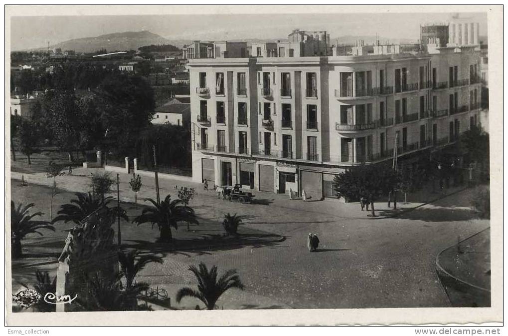 Algérie - Sidi Bel Abbes Monument aux Morts et Avenue Loubet