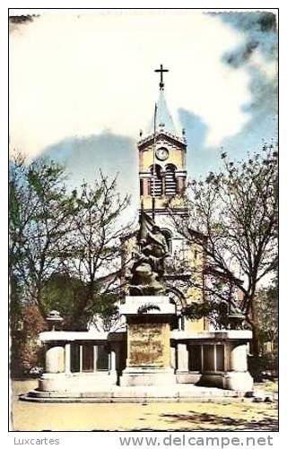 3. SETIF. L'EGLISE ET LE MONUMENT AUX MORTS.