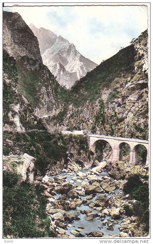 Environs de SETIF - Gorges du Chabet Ei Akra, l' Oued - Agrioum