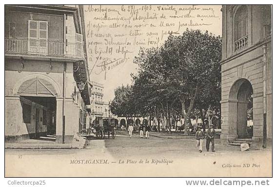 37 - Mostaganem - La Place de la république