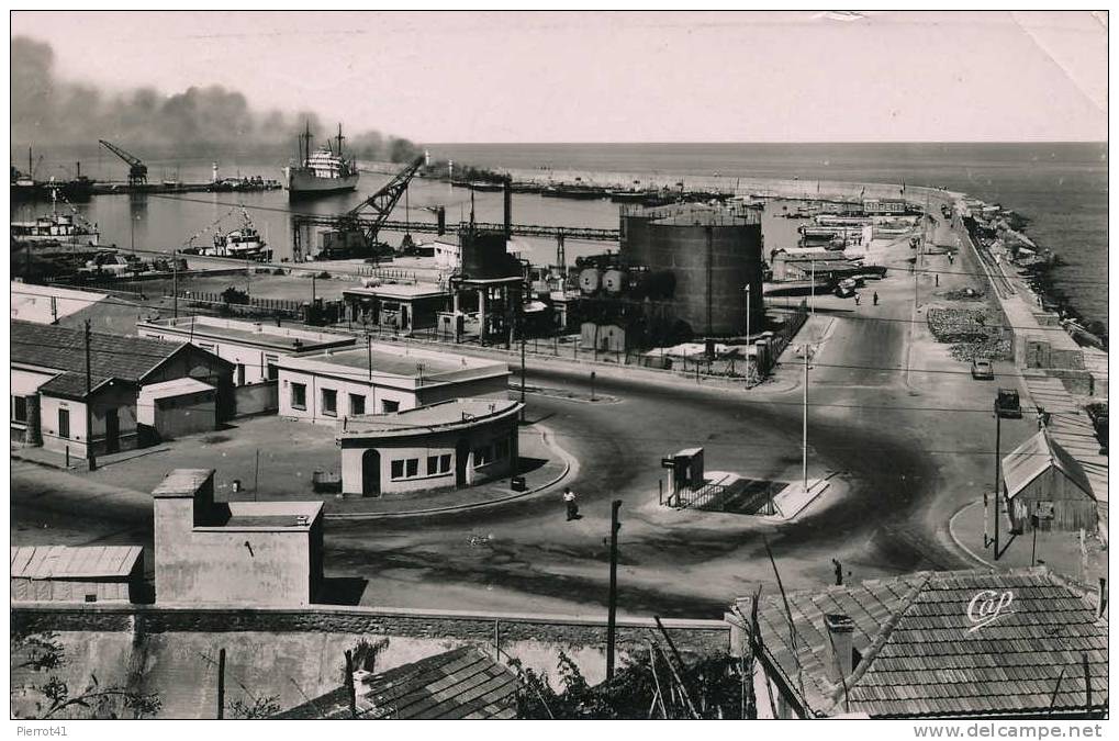 AFRIQUE - MOSTAGANEM - Vue générale du port