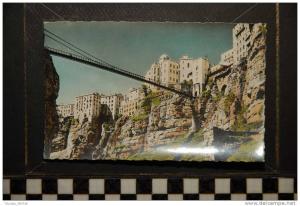 PASSERELLE PERREGAUD ET LA MEDERSA