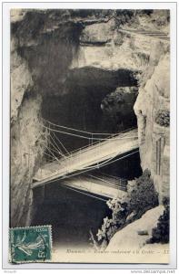 Algérie--CONSTANTINE--191 0--Rhummel --Escalier conduisant à la grotte  n° 142   éd LL