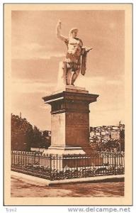 CONSTANTINE - Statue de Constantin TBE