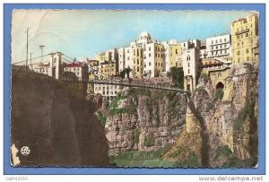 Passerelle Perrégaux et la Médersa à Constantine ( Algérie )