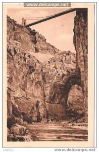 CPA - CONSTANTINE - 9/21 - ENTREE DU RAVIN - COTE NORD