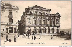 CONSTANTINE - Théâtre et Place animée