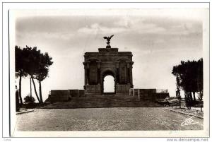 Constantine Le monument aux Morts