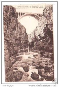 Le Rhummel sous la grande arche du pont