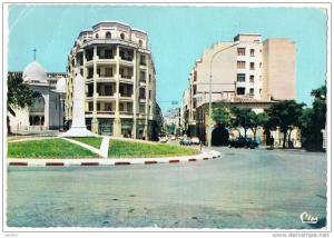 Constantine -Place et rue Abane-Ramdane -Combier -N°43-Circulé en 1968-Réf3562