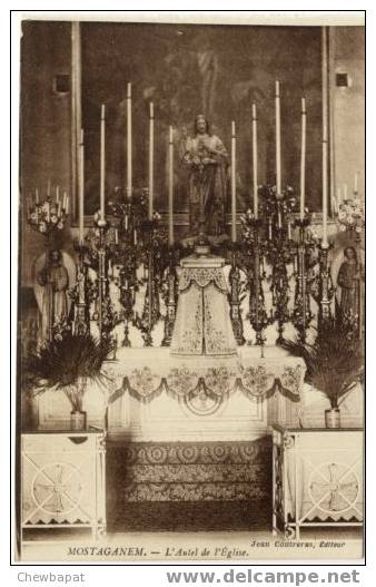 Mostaganem - l´autel de l´église