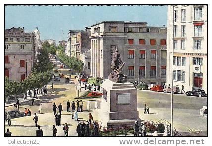 NOSTAGANEM ... LE MONUMENT AUX MORTS