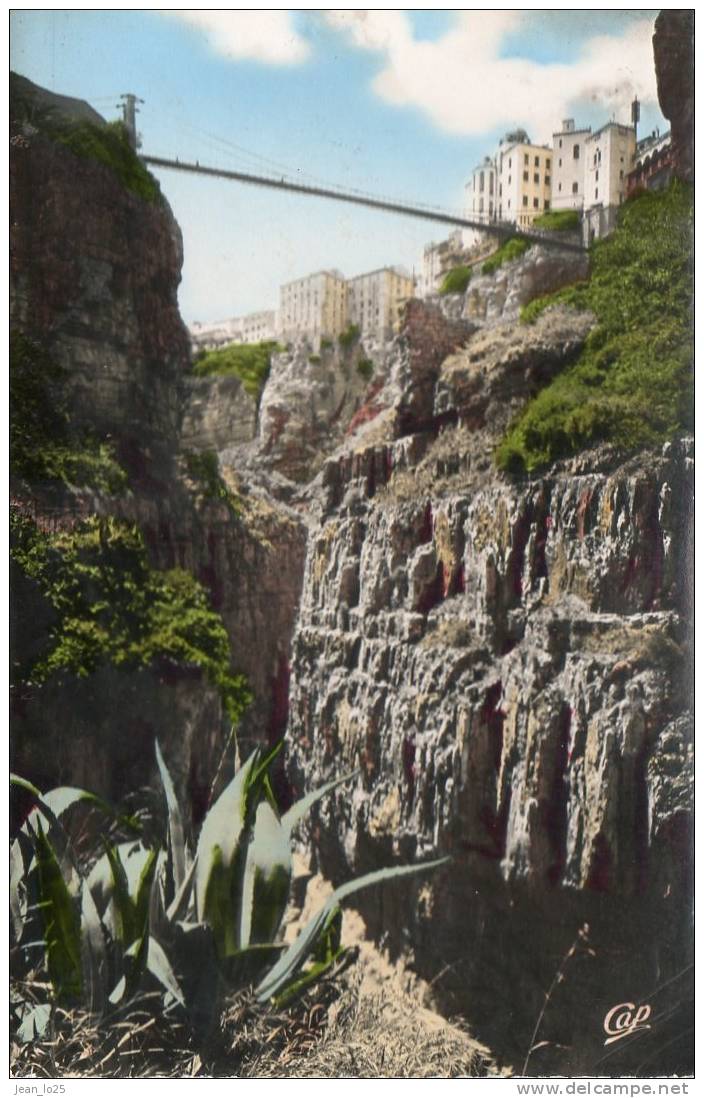 (dd) CPSM Constantine passerelle Perregaud  (bonne etat)