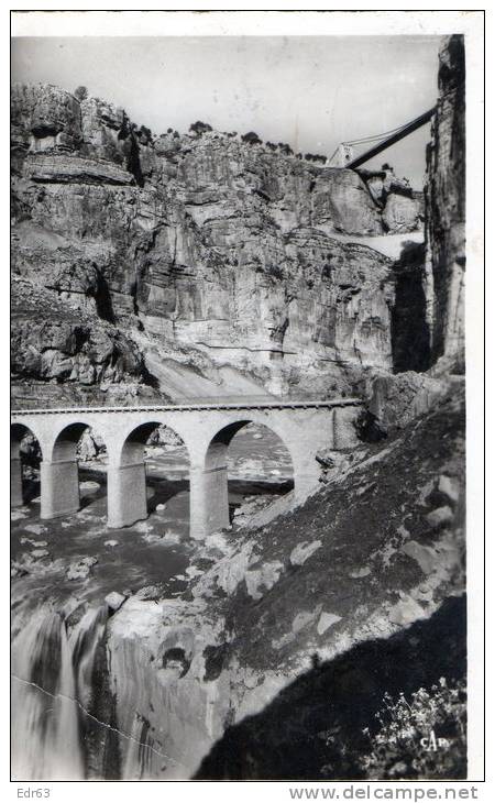 Algérie > Villes > Constantine Les cascades et le pont Sidi M'Cid