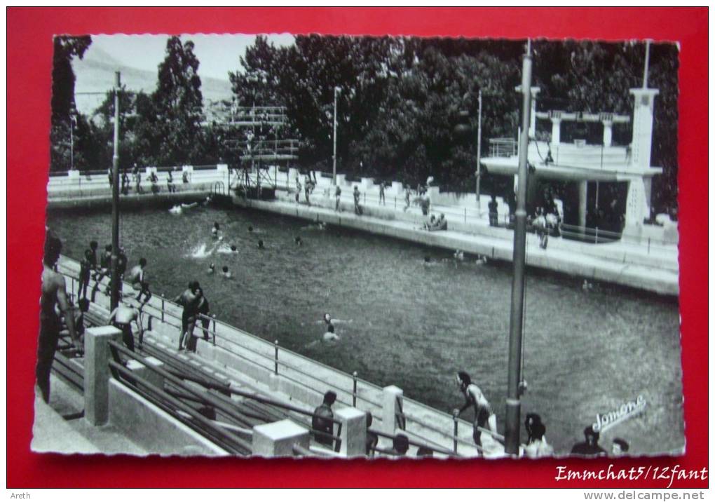 CONSTANTINE - La piscine M'Cid
