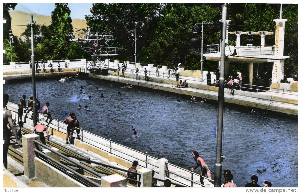 CONSTANTINE - ALGERIE - BELLE CPSM ANIMEE EN COULEUR A PETIT PRIX DE 1958.