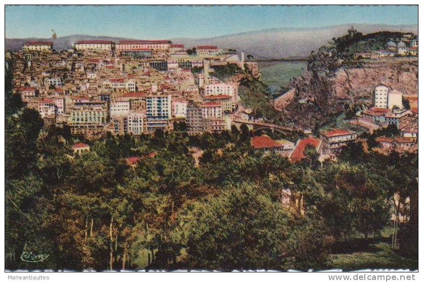 CPSM - PAYS ETRANGER-ALGERIE- CONSTANTINE - Vue panoramique et les Ponts