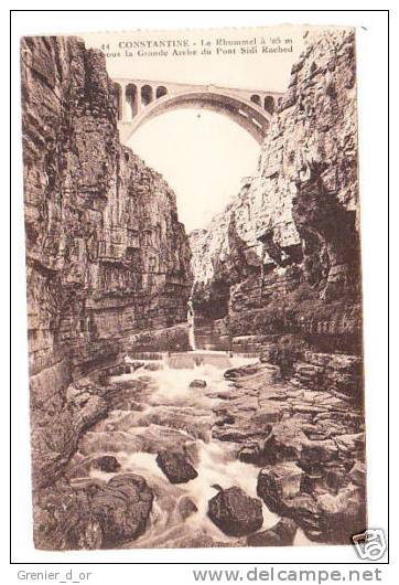 Le Rhummel sous la grande arche du pont