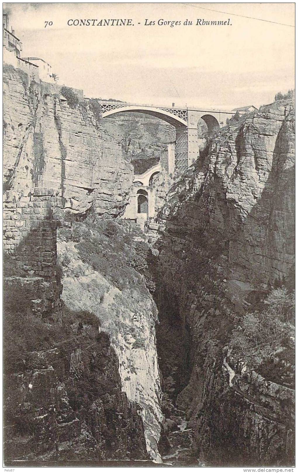 CPA   Constantine Les gorges du Rhummel   R823