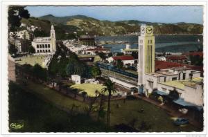 CPSM  PHILIPPEVILLE ( CONSTANTINE ) Vue sur la Gare  et Hotel de ville      Y8/3136