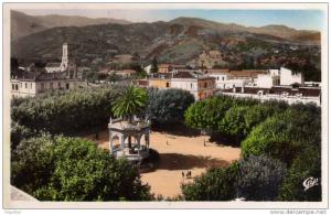 ALGERIE / ALGERIEN    Blida Vue sur la Place d ' Armes vers Atlas