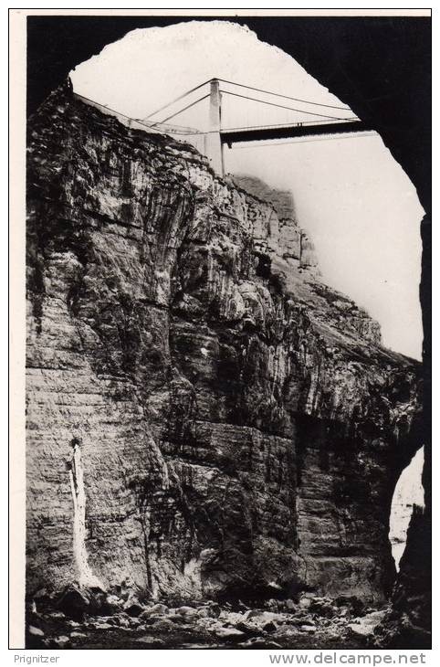 ALGERIE / ALGERIEN    Constantine   Dans les Gorges