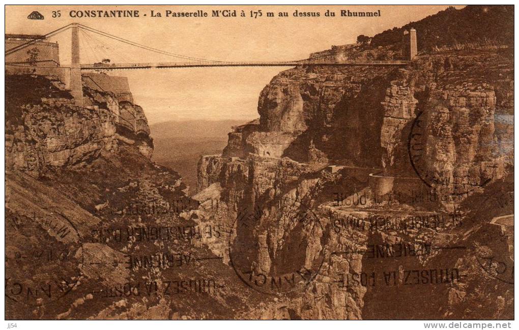 constantine la passerelle m´cid à 175m au dessus du Rhummel