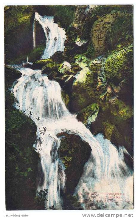 19?? - BLIDA - Gorges de la Chiffa  - Cascade du ruisseau des Singes - Animation - SUPERBE CPA