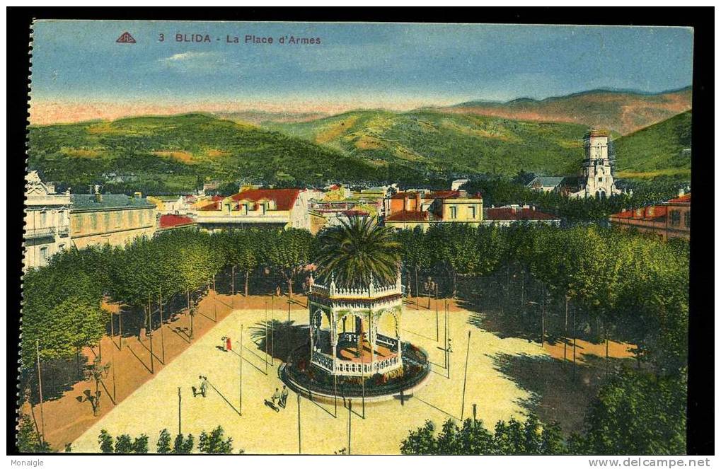 CPA ALGERIE BLIDA LA PLACE D'ARMES