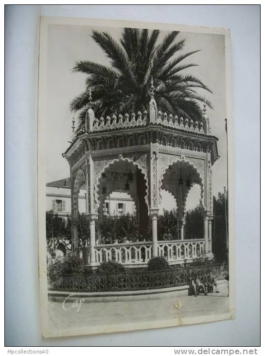 ALGERIE - BLIDA -  LE KIOSQUE DE LA PLACE D'ARMES - 1956 (EDITION C.A.P. PARIS N° 5)