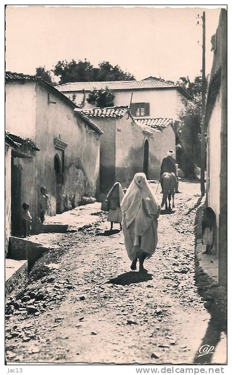 L15D_21 - Blida - 140 Rue du quartier arabe