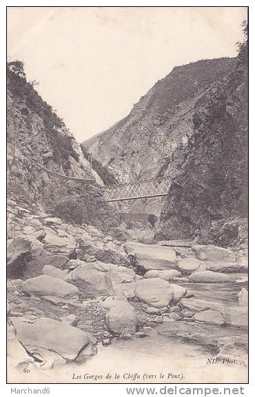 ALGERIE.BLIDA.GORGES DE LA CHIFFA VERS LE PONT