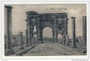 ruines romaines de timgad ( près de batna ) arc de ( triomphe ) trajan