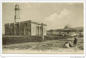 CPA Animée-BATNA--La Grande Mosquée et Marabout--