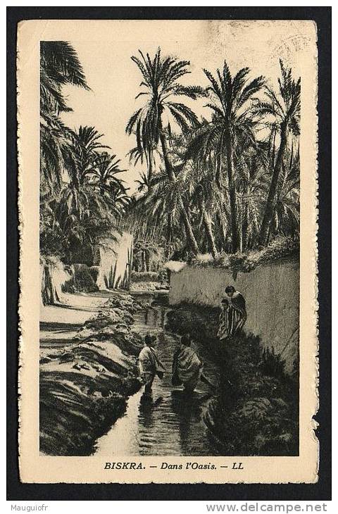 DD / ALGERIE / BISKRA / DANS L´ OASIS / ENFANTS DANS LE RUISSEAU / CIRCULEE EN 1928