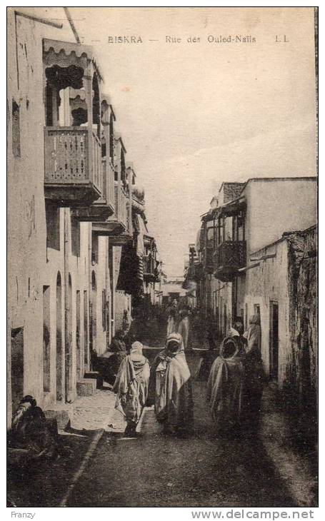 BISKRA RUE DES OULED-NAILS animée