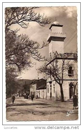 32. BATNA . LA MOSQUEE.