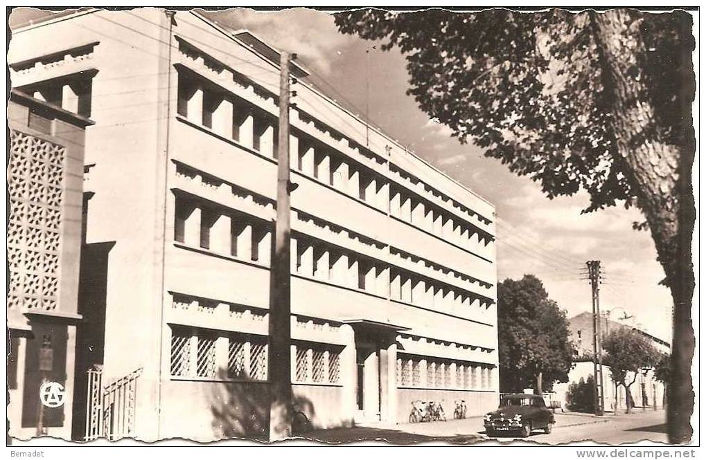 BATNA .. L'HOTEL DES FINANCES