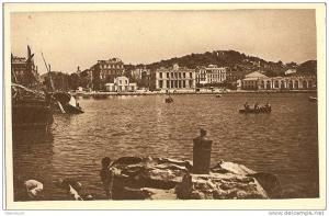 CPA L'Algérie Centenaire 1930 BONE Quai Warnier. Palais Consulaire et Docks, animée
