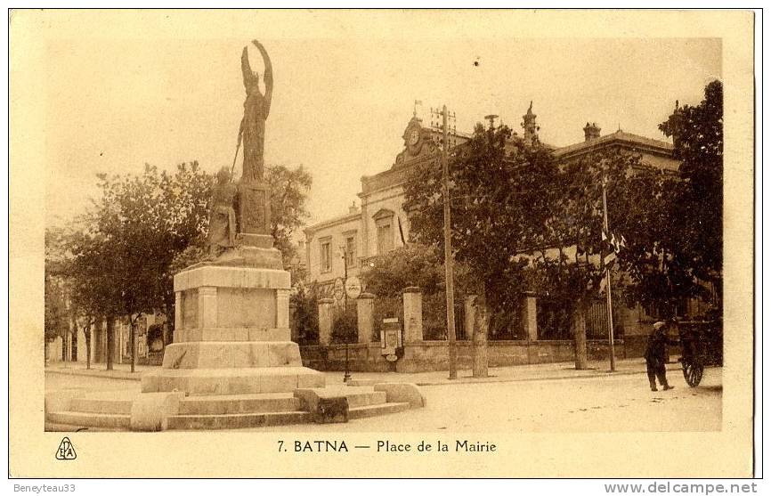 CPA (Réf I079) 7 BATNA (AFRIQUE - ALGÉRIE) Place de la Mairie (animée) (EPA)