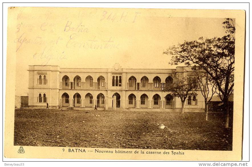 CPA (Réf I086) 9. BATNA (AFRIQUE - ALGÉRIE) Nouveau bâtiment de la caserne des Spahis (animée) (EPA)