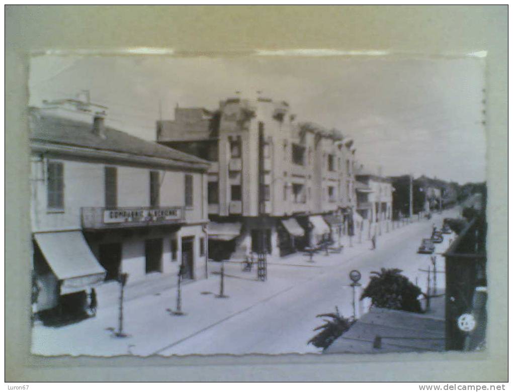 CPSM DE BATNA avenue de la république