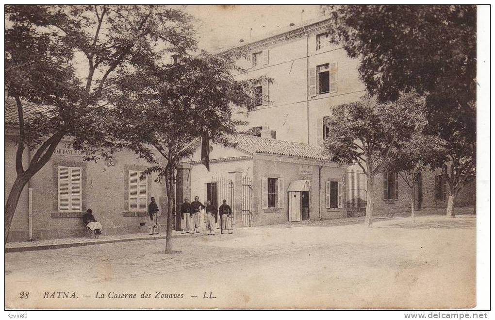 ALGERIE BATNA La caserne des Zouaves cpa animée