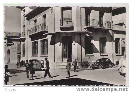 cpsm Batna la Poste  animée, auto 4cv