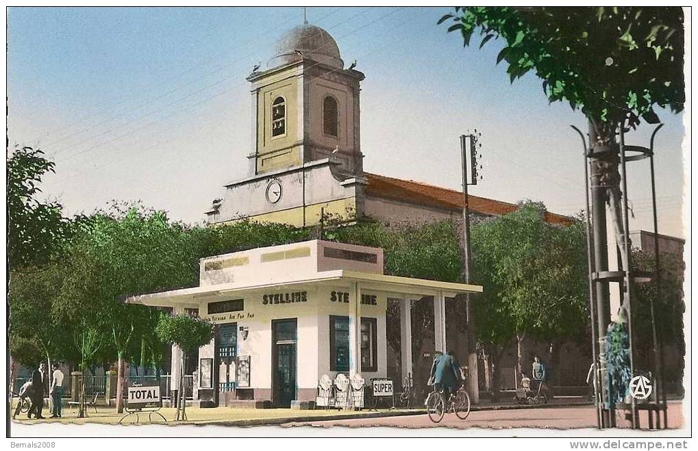 BATNA -la place de l'église - cpsm pf