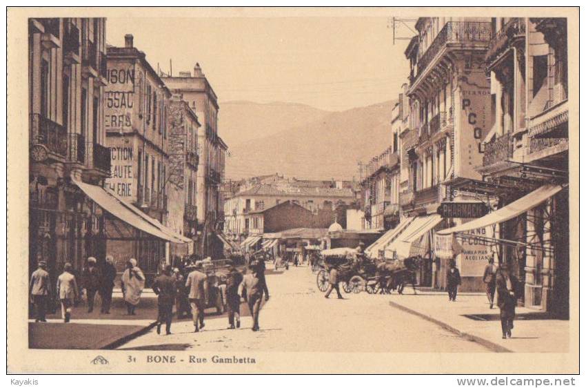 l - Cpa BONE - Rue Gambetta