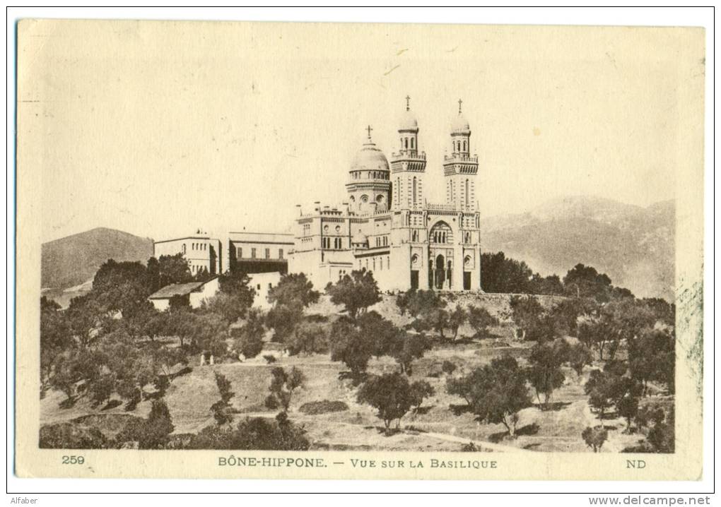 BONE HIPPONE. Vue sur la basilique.