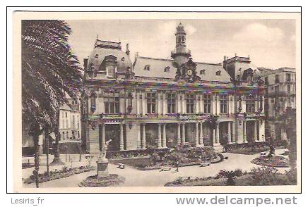 CPA - L´ALGERIE - CENTENAIRE EN 1930 - BONE - L´HOTEL DE VILLE ET LE SQUARE DE LA LIBERTE -