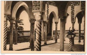 PALAIS  D ETE......COUR  MAURESQUE  DE  LA  DOUERA