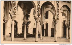 PALAIS  D ETE......PERGOLA..